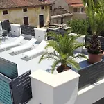 Villa Galant With Pool & Sauna Maru Ini *