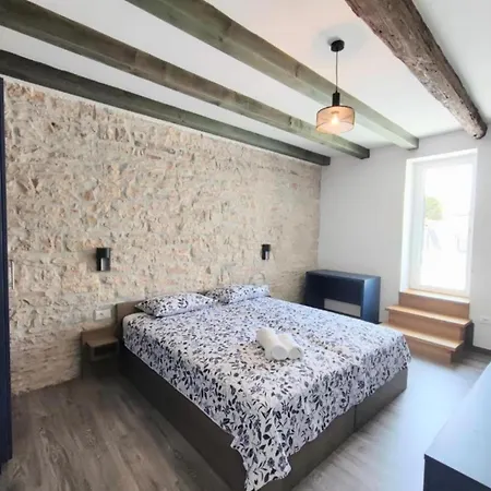 Villa Galant With Pool & Sauna Maru Ini *