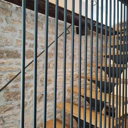 Galant With Pool & Sauna Maru Ini