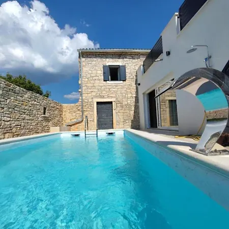 Galant With Pool & Sauna Maru Ini Villa